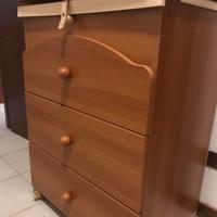 cassettiera fasciatoio con ruote.