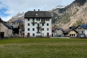 Val Formazza, frazione Chiesa, appartamento 140mq