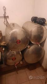 Nr. 5 cisterne contenitori fermentatore in a