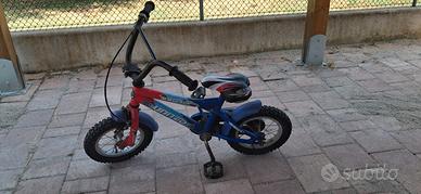 Bicicletta bici bimbo bambino con ruote ruotine