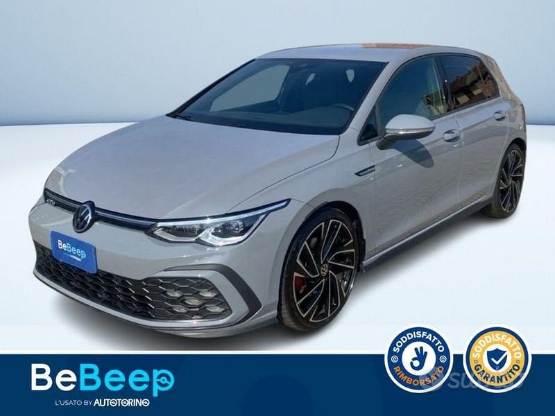 VOLKSWAGEN Golf 8ª serie