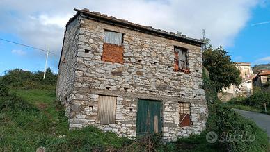 fabbricato con terreno 
