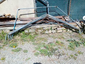  struttura in tubo per copertura o serra