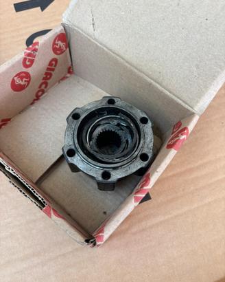 Mozzi anteriori nissan terrano se 2700
