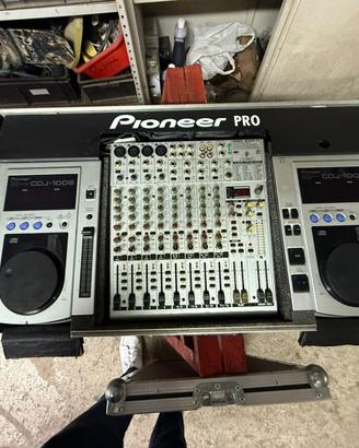 Pioneer CDJ-100 + Mixer Behringer + Flight Case or