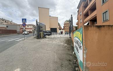 Box a Tarquinia Via delle Croci 2 locali