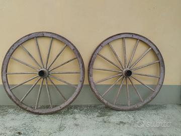 Ruote per carro antiche, vintage
