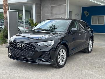 AUDI Q3 40 TDI quattro S tronic Business