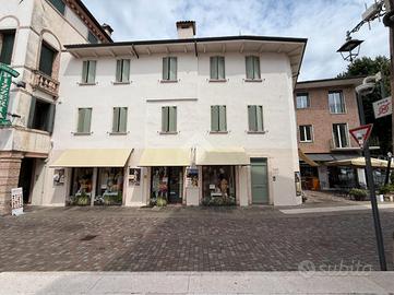 NEGOZIO A BASSANO DEL GRAPPA