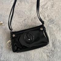 Borsetta in vernice nera  lucida Armani Jeans