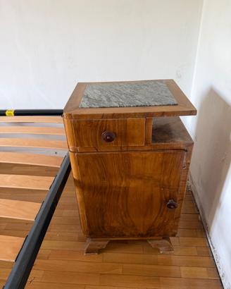 Comodino antiquariato