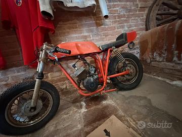 Mini MV Augusta ispirata 500 GP Phil Read