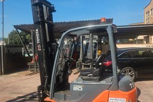 Carrello elevatore elettrico 2000kg