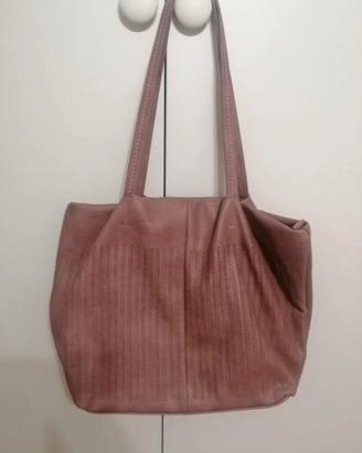 Borsa rosa a spalla Particolari 