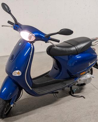 Vespa ET4 150 Leader