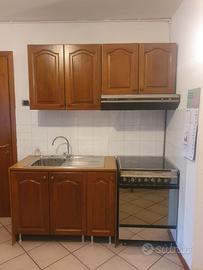 CUCINA IN LEGNO MASSELLO DI ROVERE