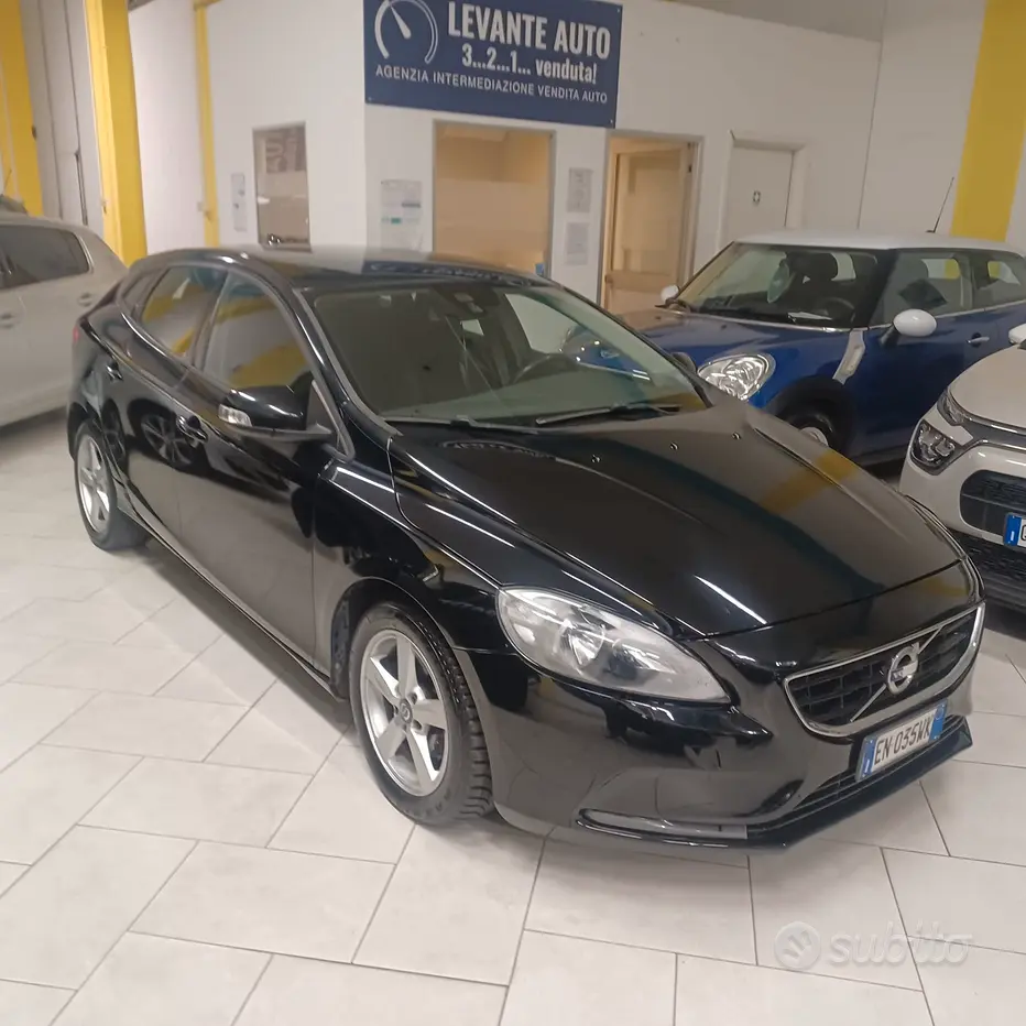 Volvo V40 (2012-2020)