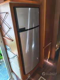 Frigorifero trivalente dometic