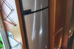 Frigorifero trivalente dometic