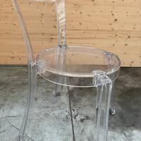 Sedia trasparente