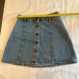 Gonna di Jeans con Bottoni