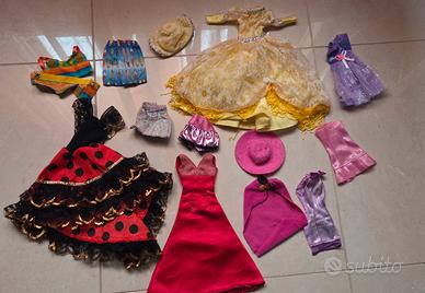 Lotto vestiti barbie