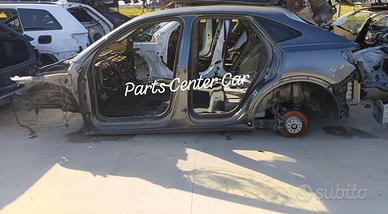 Scocca per taglio lamierati Audi Q3 Sportback 2023