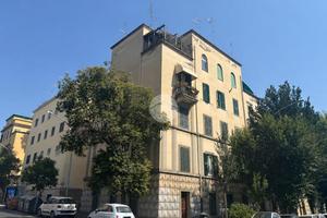 3 LOCALI A ROMA