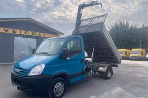 IVECO Daily 35C12 2.3 RIBALTABILE E GRU [G37]