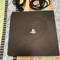 Playstation 4 PRO 1TB  + 3 GIOCHI + 2 PAD