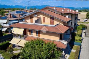 2 LOCALI A TERNO D'ISOLA