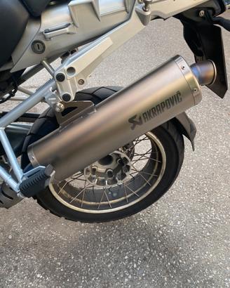 akrapovic bmw r1200gs bialbero 2011