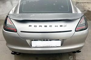 Alettone/Spoiler Carbonio Per Porsche Panamera 4S