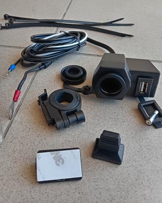 Kit moto universale preseUSB e 12v