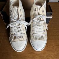 Due paia di scarpe n. 40