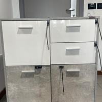 Mobile multiuso design con ruote e lucchetti – gri