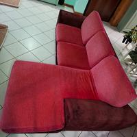 divano tre posti con chaise-longue scambiabile
