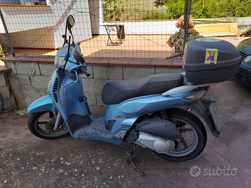 A Orani SCOOTER Honda 150sh