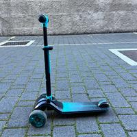 Monopattino tre ruote