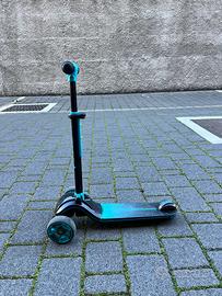 Monopattino tre ruote