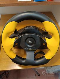 Volante + pedaliera Logitech