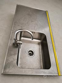 Lavandino Inox 120x65 con rubinetto professionale 
