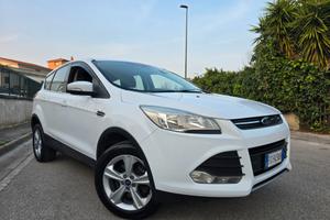 FORD KUGA TITANIUM RESTYLING PERFETTA DI TUTTO