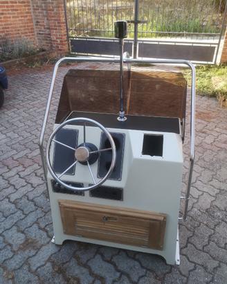 Boston Whaler Montauk consolle e sedile