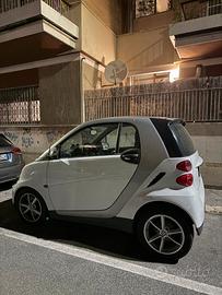 Smart Fortwo MHD Coupé Pulse bianca