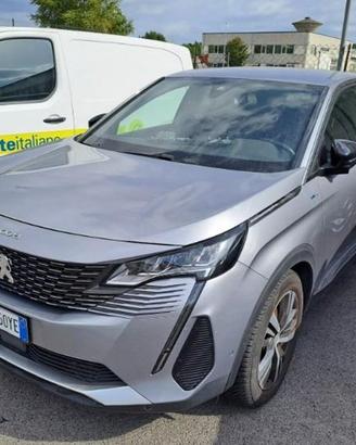 Peugeot 3008 allure hybrid 225 cv