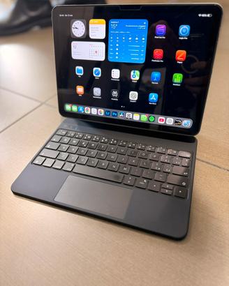 Ipad Air 11” + Tastiera + Cover Moft