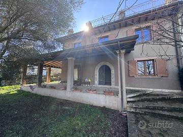 Villa Bifamiliare Esclusiva Indipendente