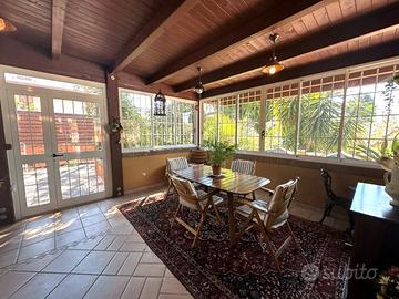 Stupenda villa con piscina e vista panoramica