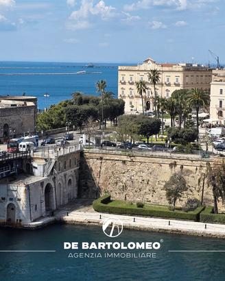 App in Corso Umberto I ang. Corso Due Mari